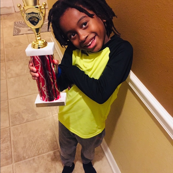 MEET MY ONLY EMPLOYEE, Jojo the DELIVERY MAN!!!😍 - Picture 3 of 8